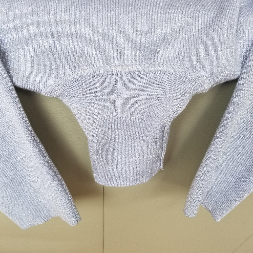 Shimmer  turtleneck - Picture 9 of 13